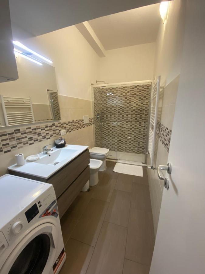 Stayeasy Fara12 - Central Station & Downtown Walking Distance มิลาน ภายนอก รูปภาพ